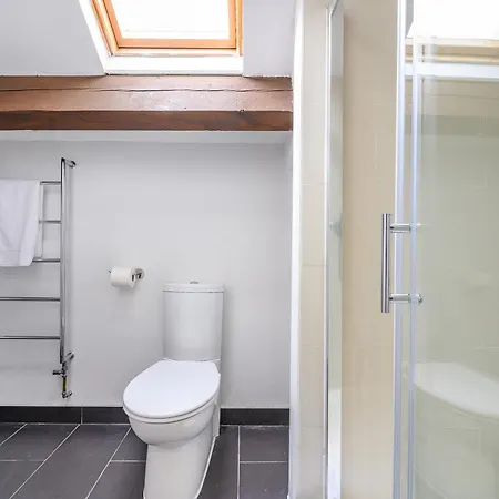 Rb83Pl - Comfortable Shared Bedroom In Leeds Guest house Leeds (West Yorkshire)