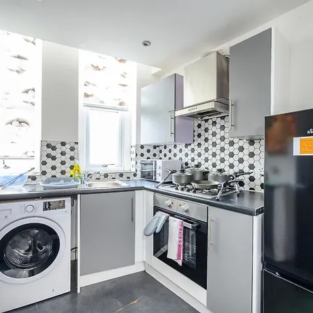 Rb83Pl - Comfortable Shared Bedroom In Leeds Guest house Leeds (West Yorkshire)